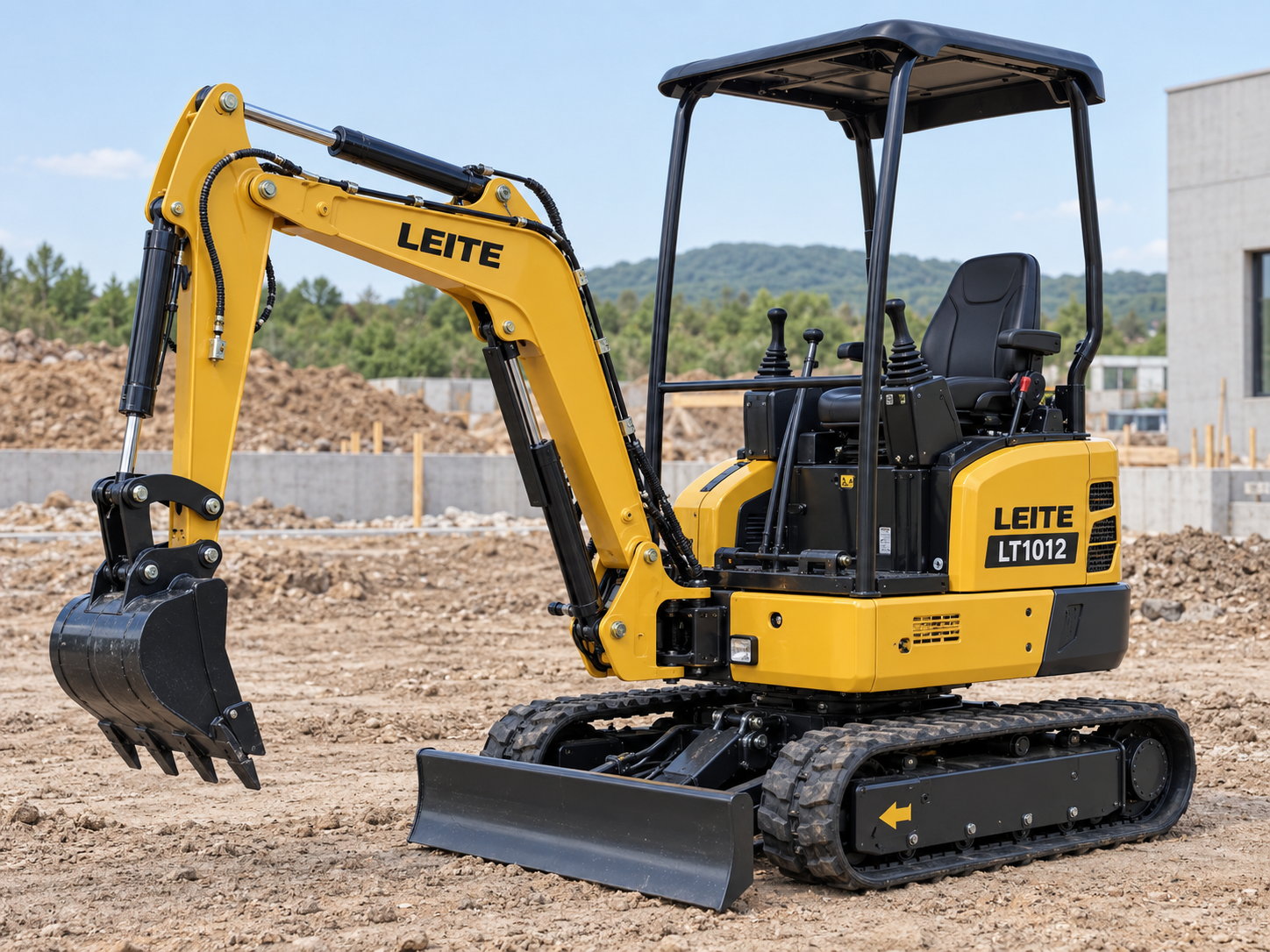 Мини-экскаватор LEITE LT1012
